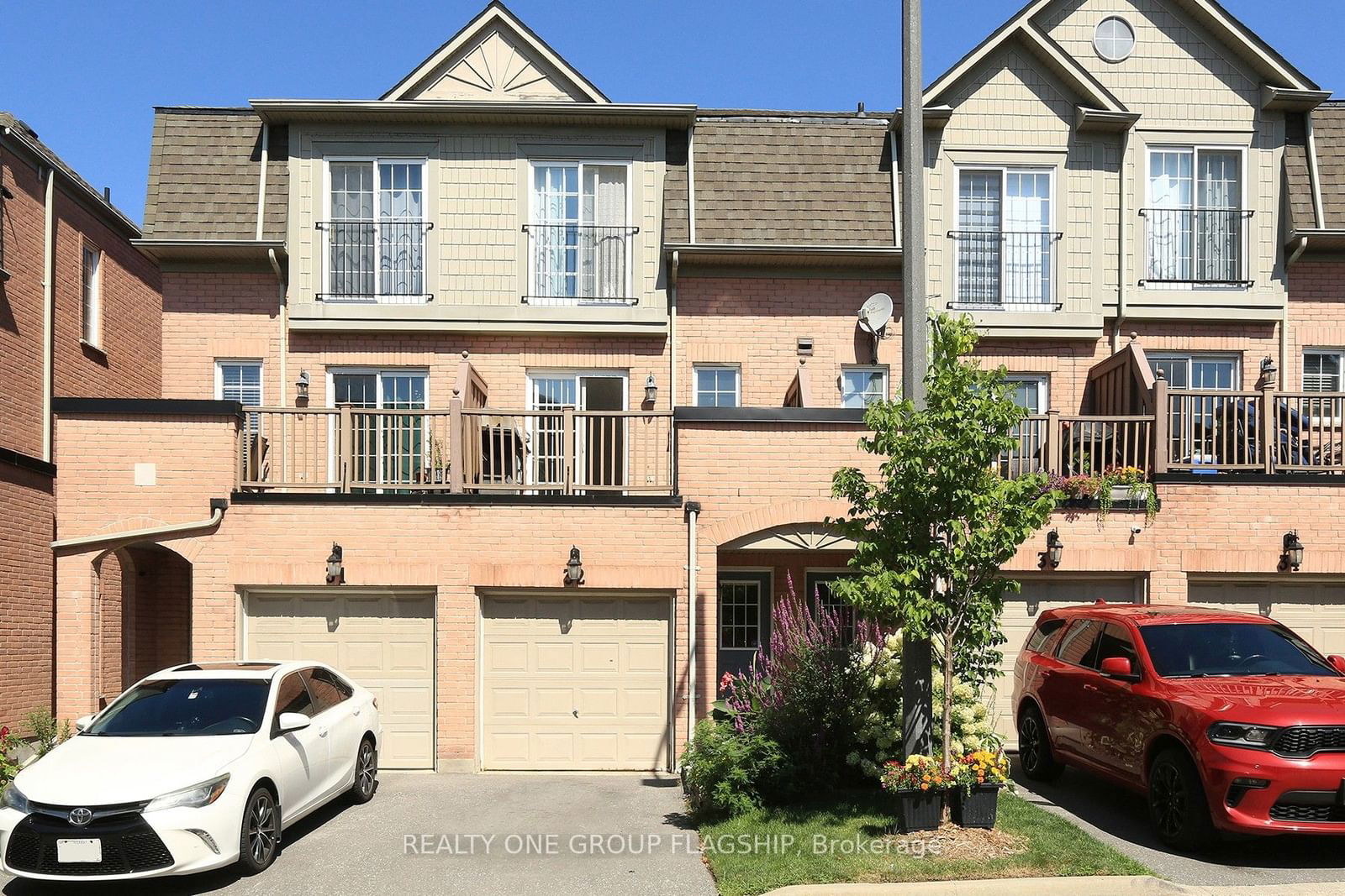 Canoe Landing Townhomes, Pickering, Toronto