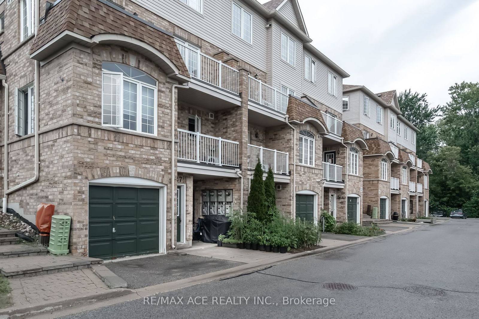 Woodside Terrace Townhomes, Scarborough, Toronto