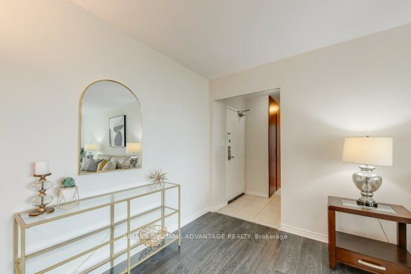 5 Massey Sq, unit 716 for sale - image #7