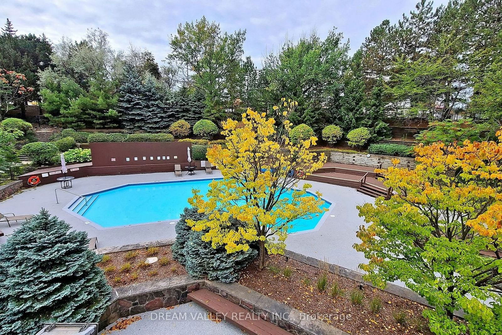 2330 Bridletowne Circ, unit 2304 for sale - image #39