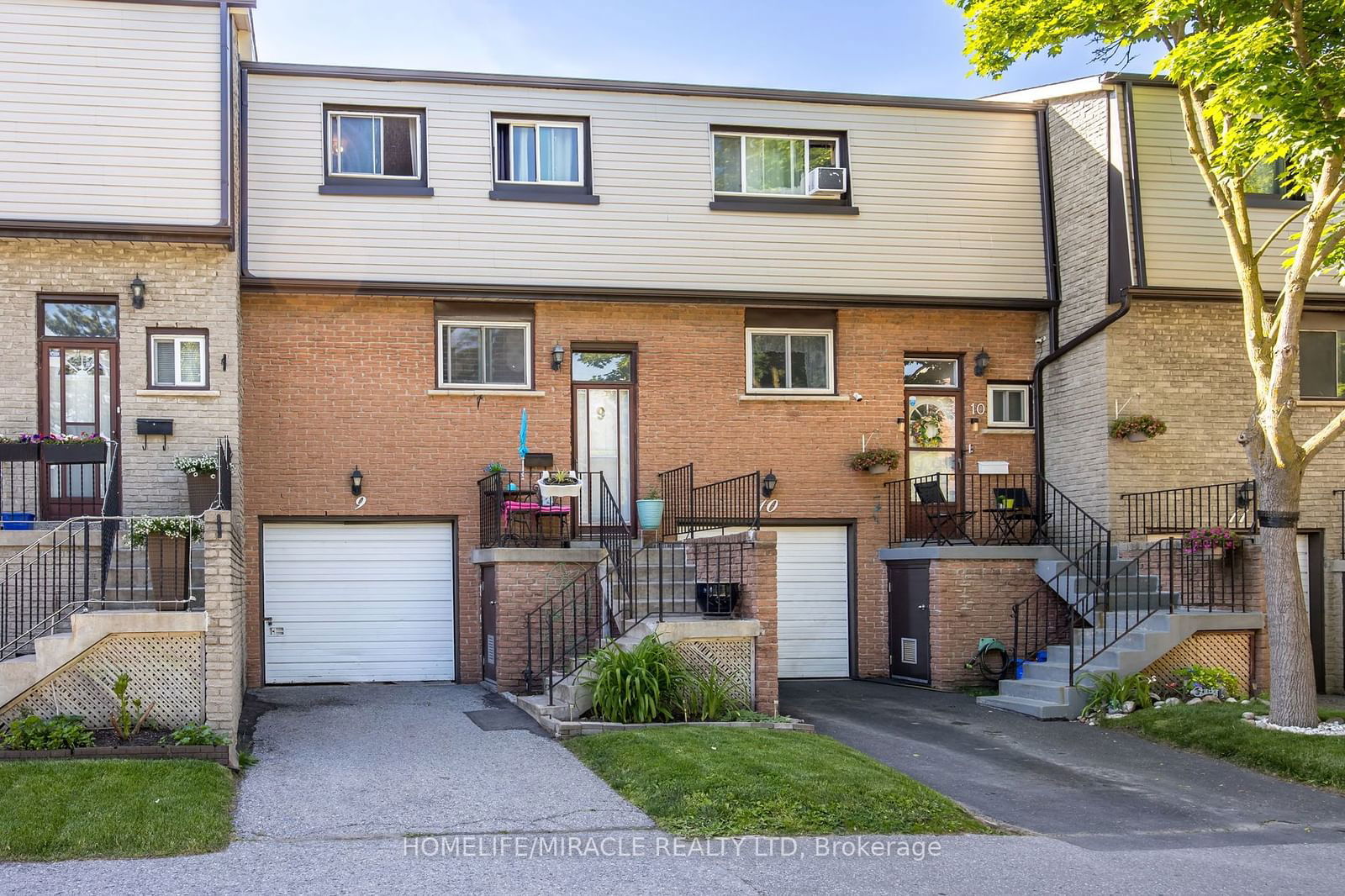 1945 Denmar Townhomes, Pickering, Toronto