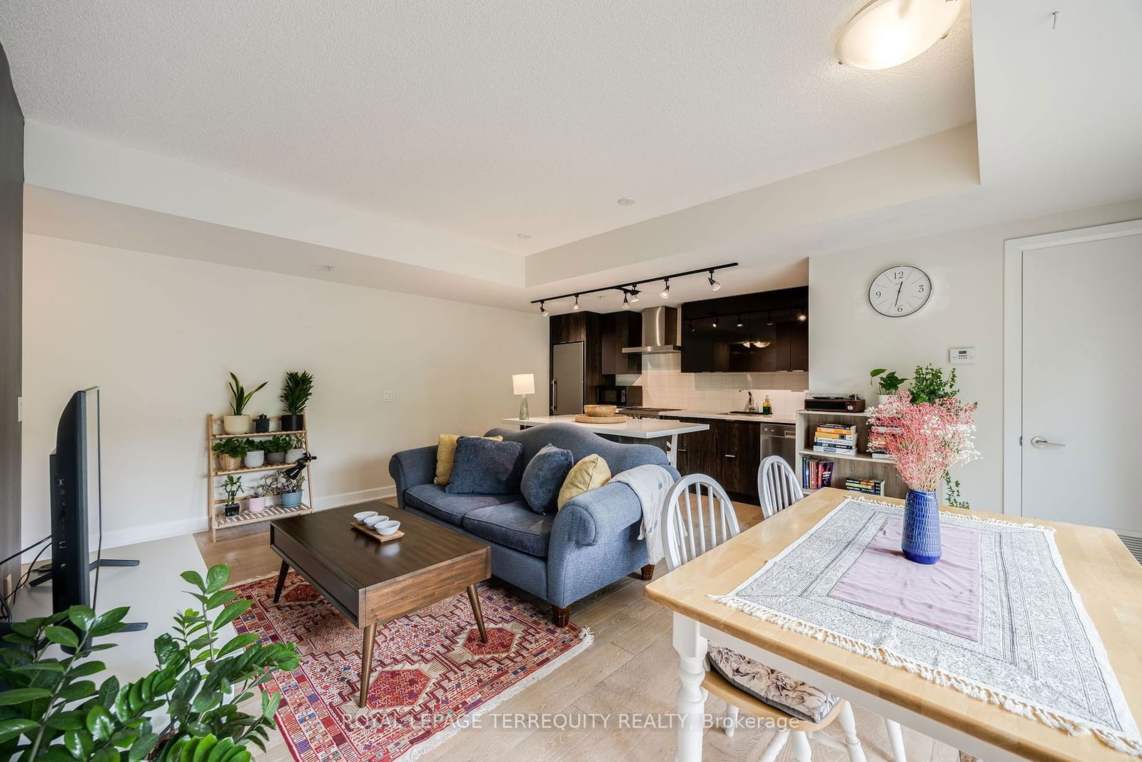 580 Kingston Rd, unit 1A for sale - image #7