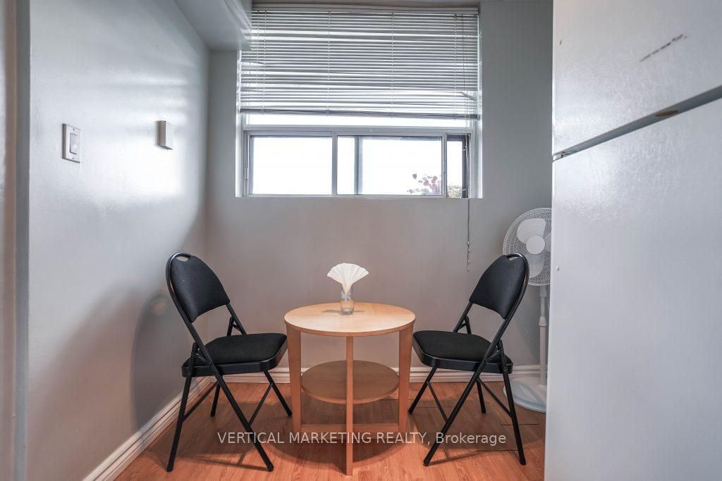 20 Gilder Dr N, unit PH07 for rent - image #40