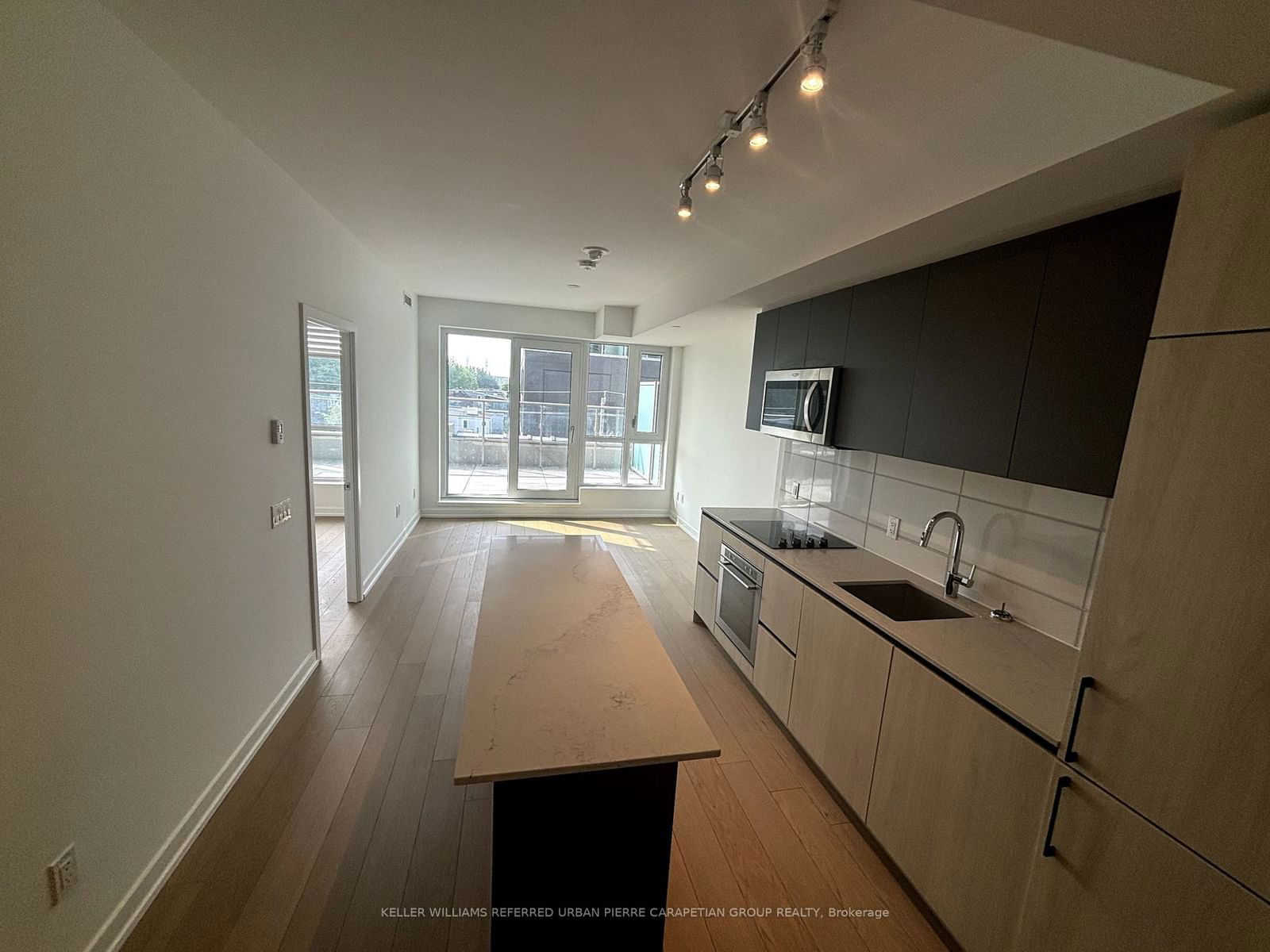 150 Logan Ave, unit 450 for rent - image #3