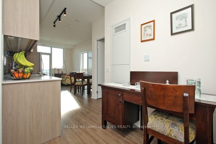 286 Main St, unit 903 for sale - image #10