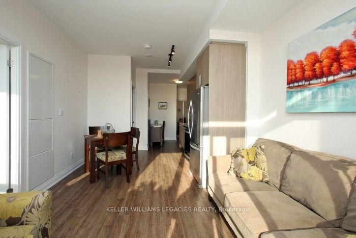 286 Main St, unit 903 for sale - image #5