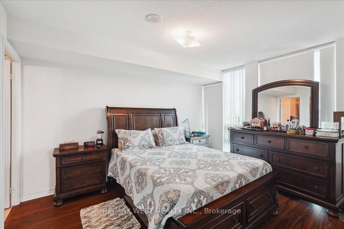 88 Grangeway Ave, unit 708 for sale - image #6