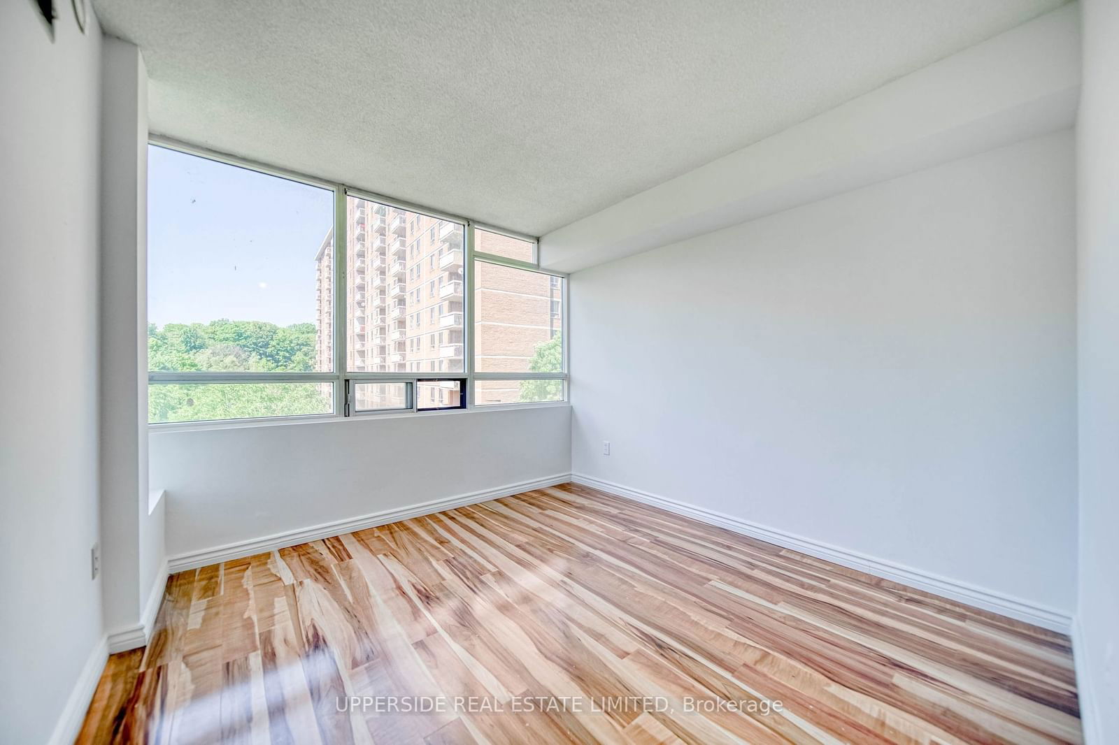 3050 Ellesmere Rd, unit 614 for rent - image #26