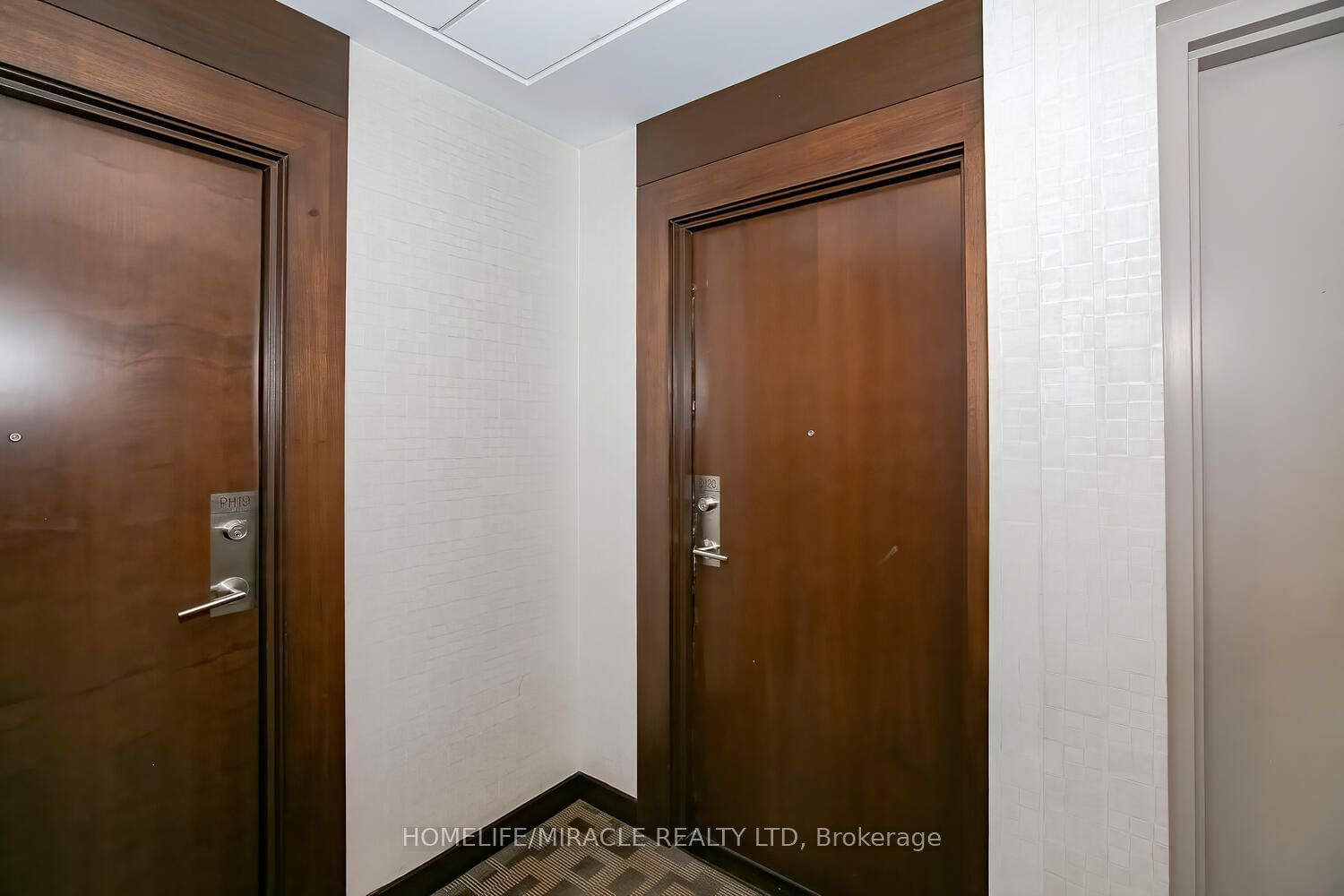 181 Village Green Sq, unit Ph20 for sale - image #11