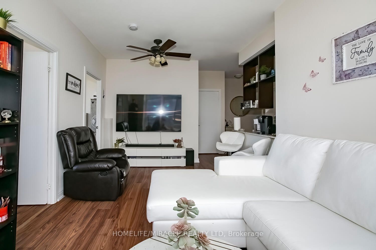 181 Village Green Sq, unit Ph20 for sale