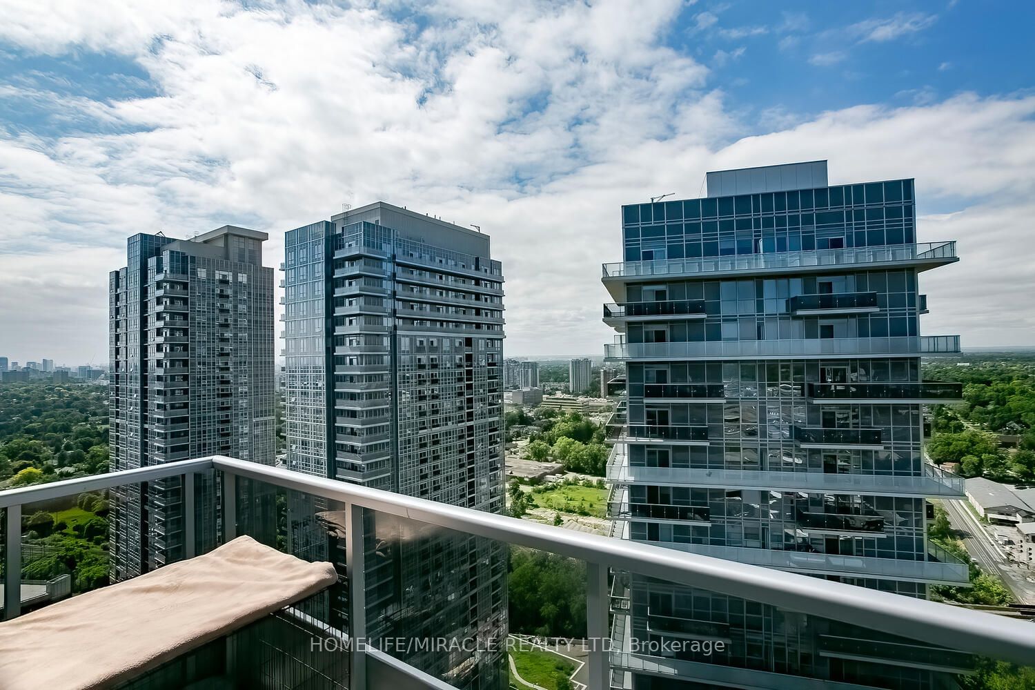 181 Village Green Sq, unit Ph20 for sale - image #28