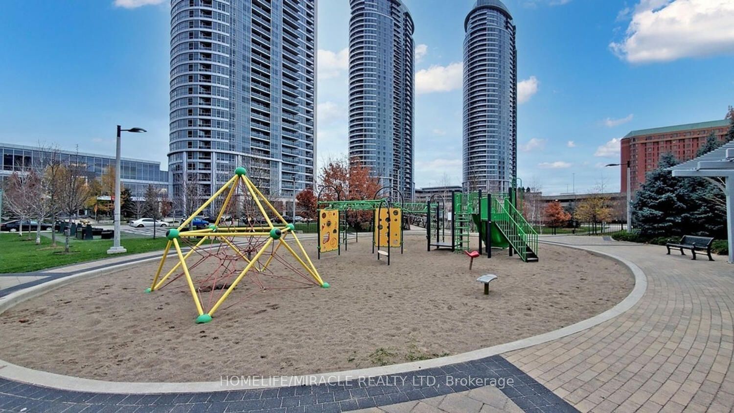 181 Village Green Sq, unit Ph20 for sale - image #29