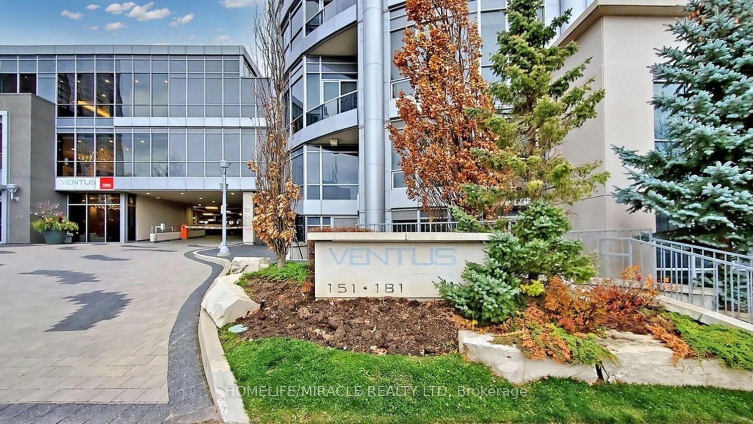 181 Village Green Sq, unit Ph20 for sale - image #3