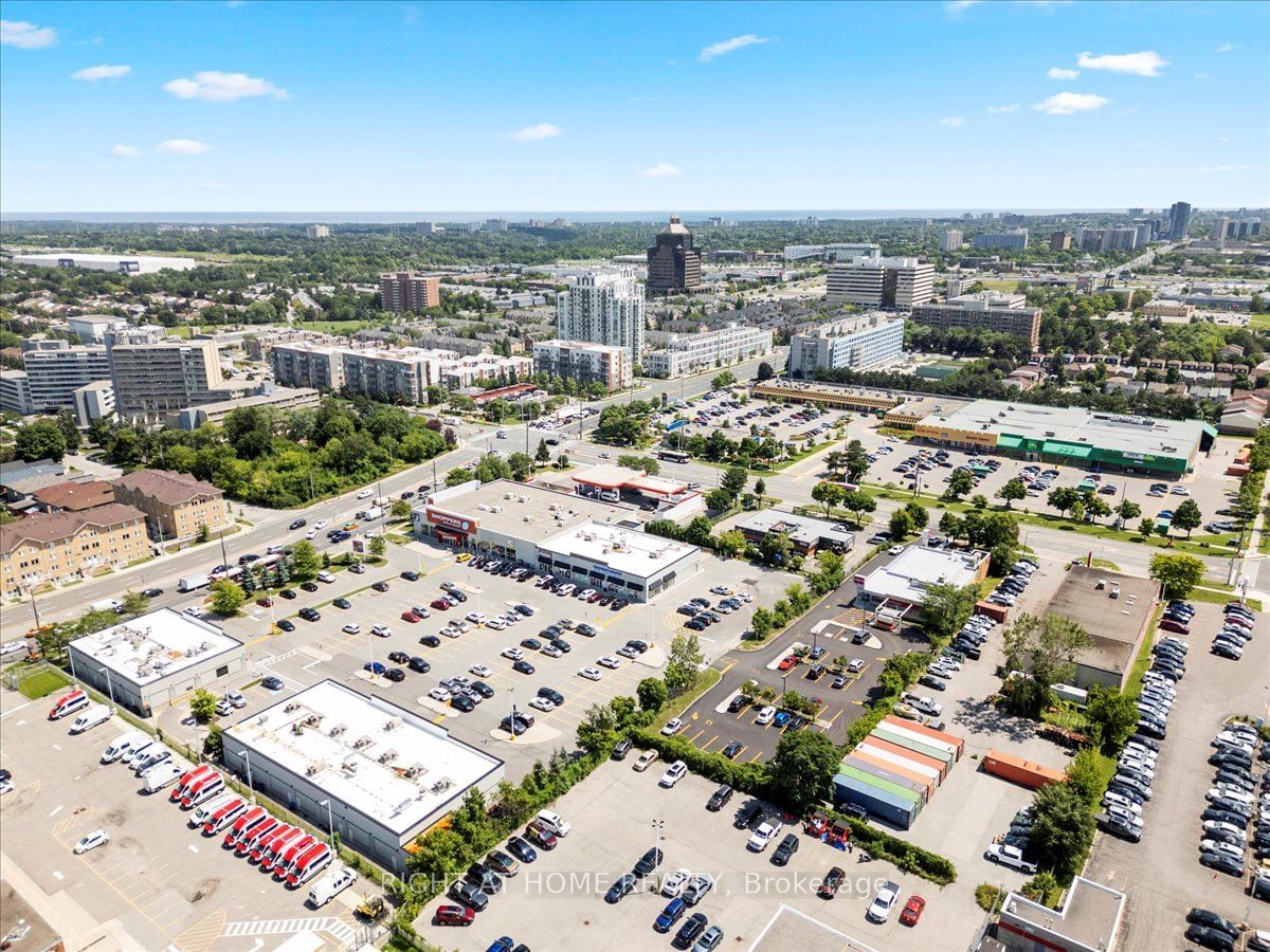 Markham Place Condos, Scarborough, Toronto