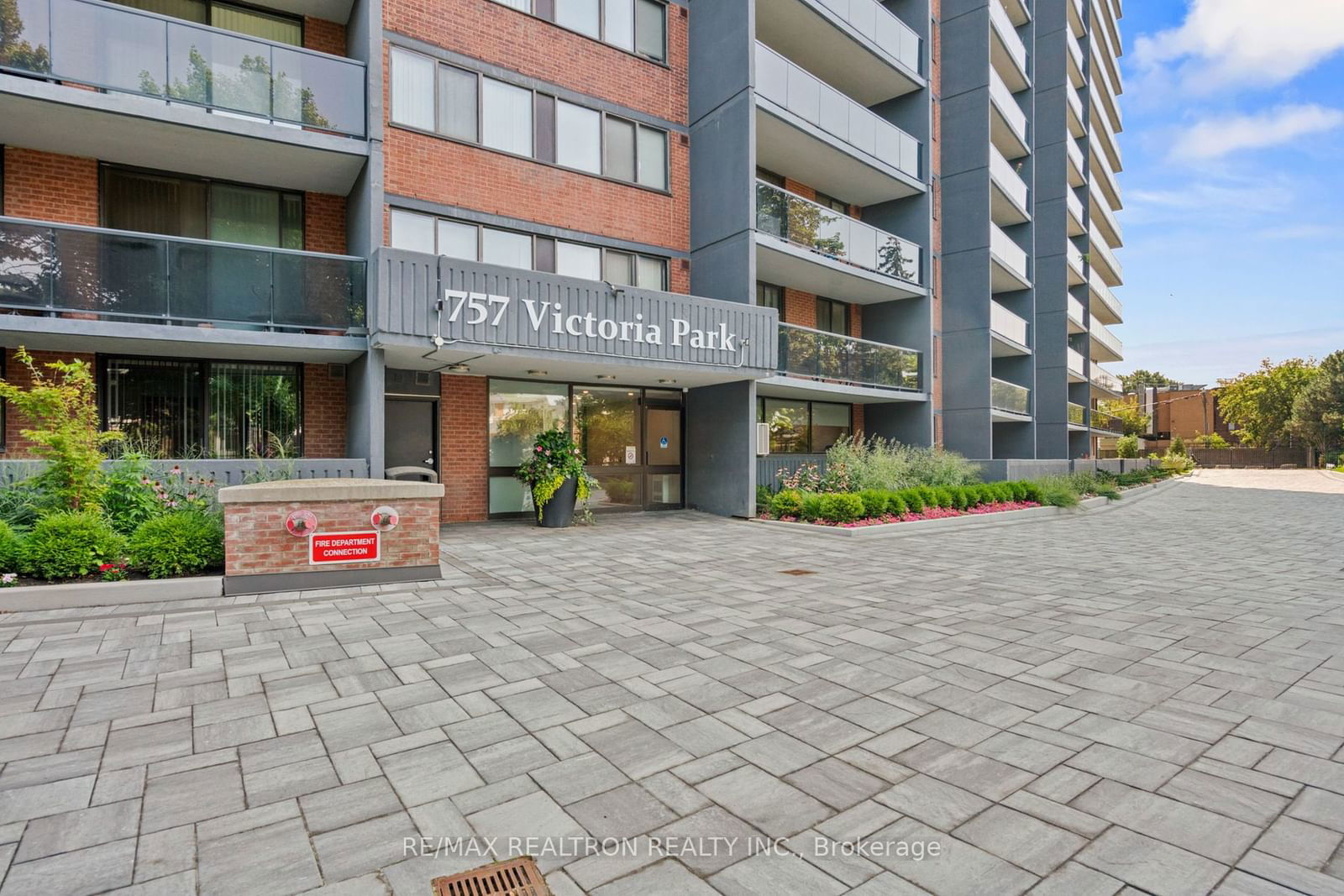 757 Victoria Park, unit 604 for sale - image #1