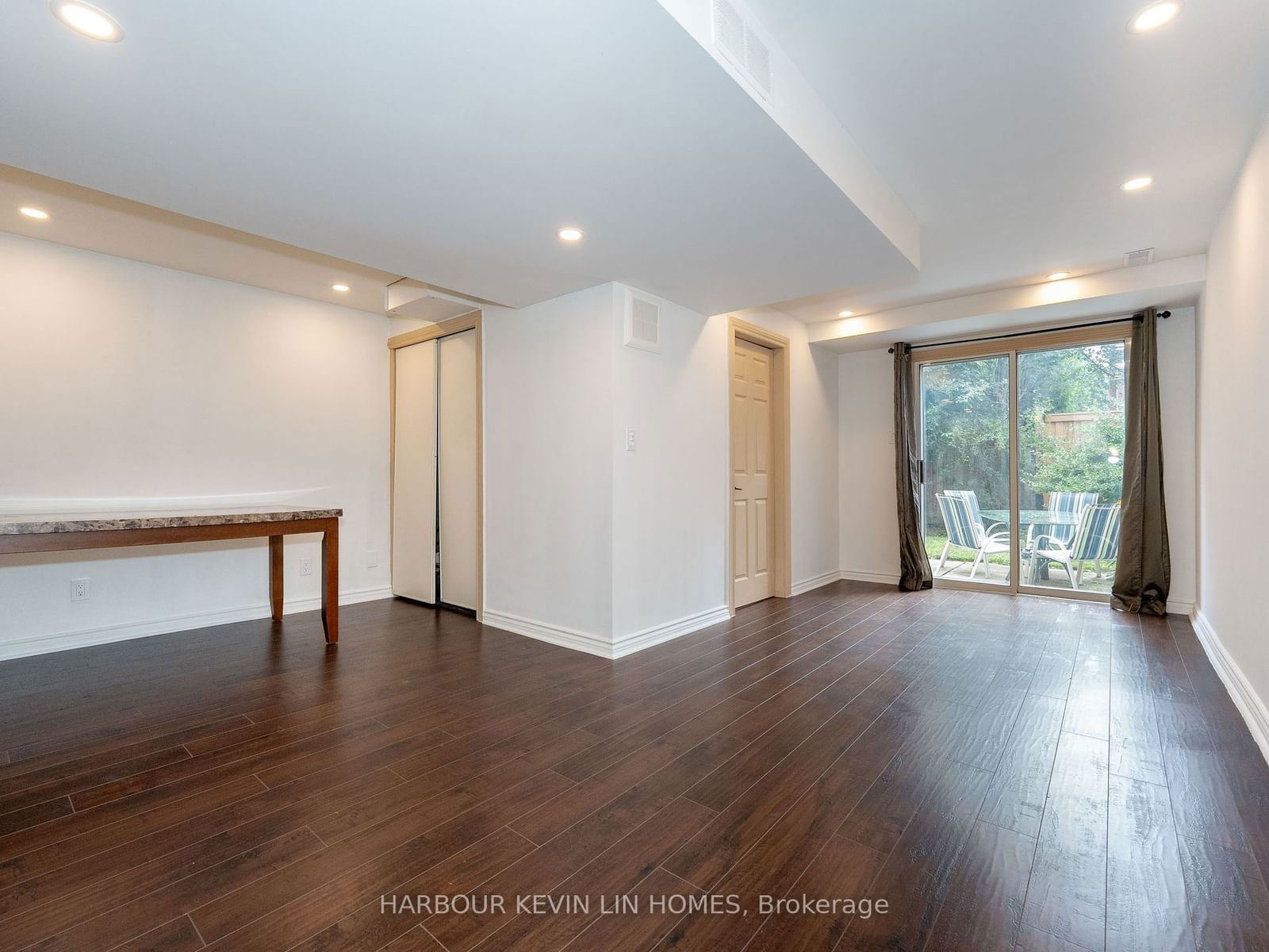 1995 Pine Grove Ave, unit 24 for sale - image #31