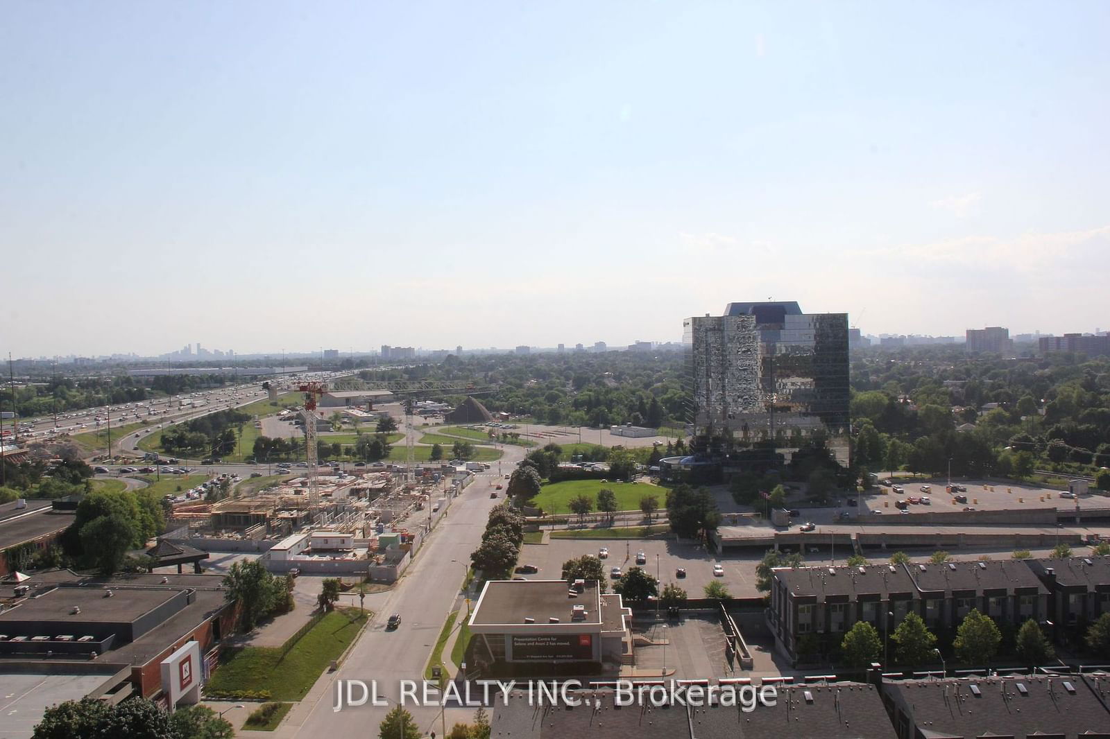 151 Village Green Sq, unit 1804 for rent - image #6