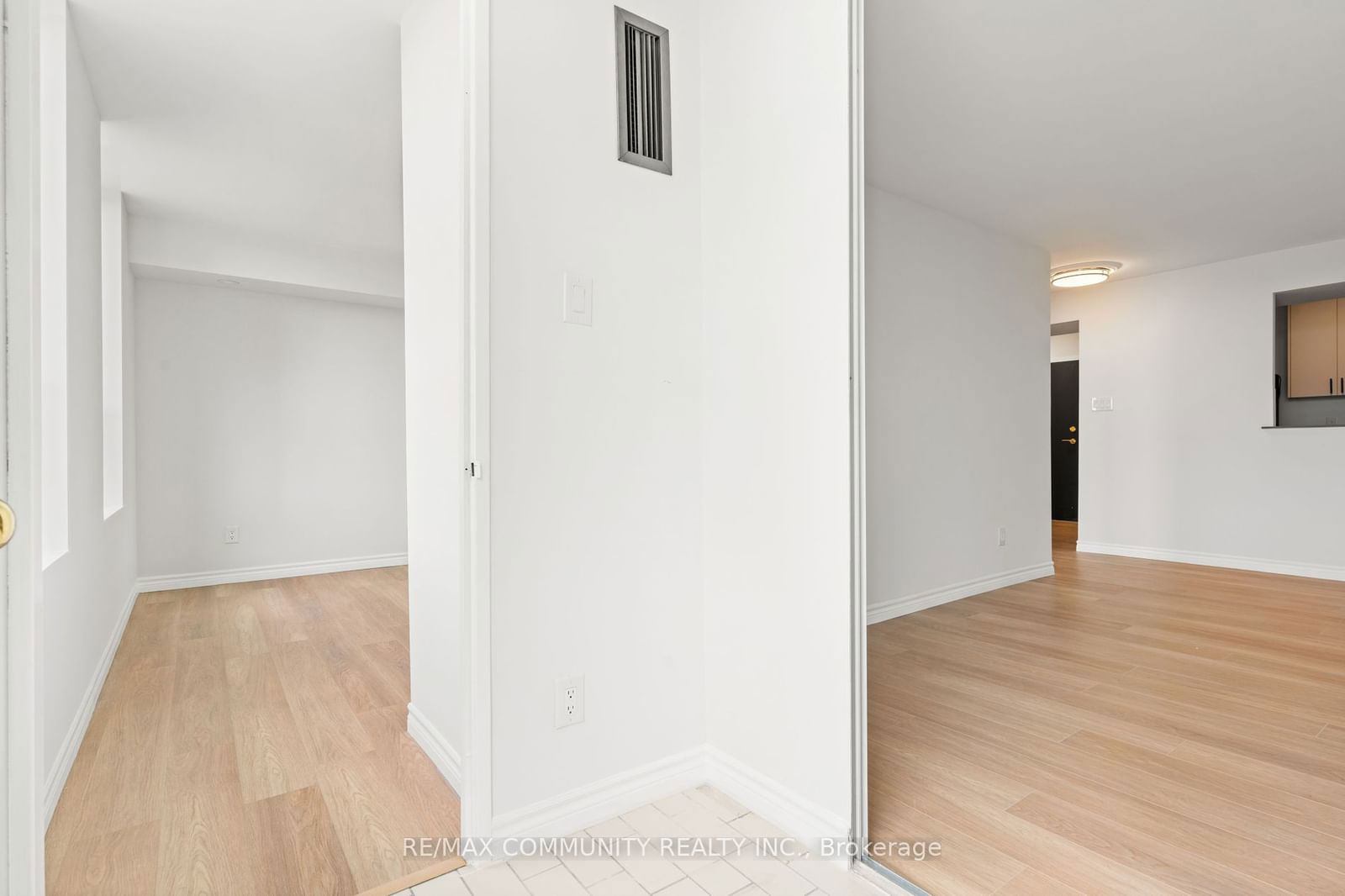 330 Mccowan Rd, unit 501 for sale - image #15