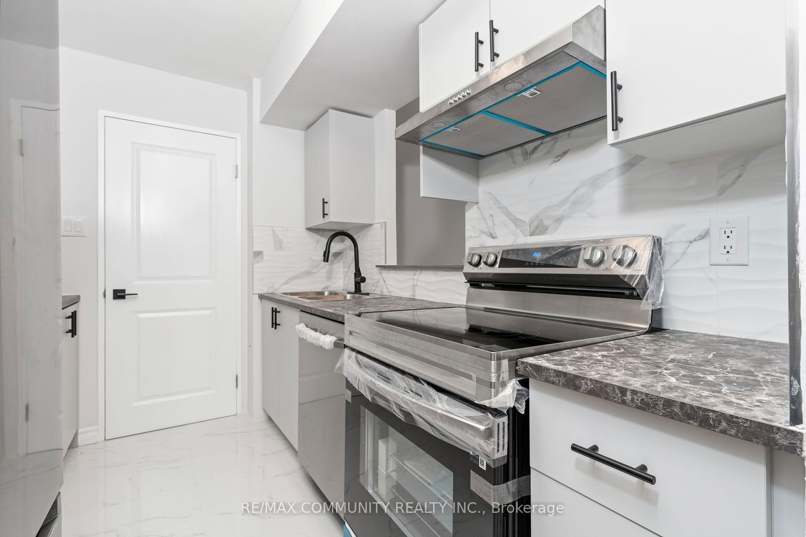 330 Mccowan Rd, unit 501 for sale - image #18