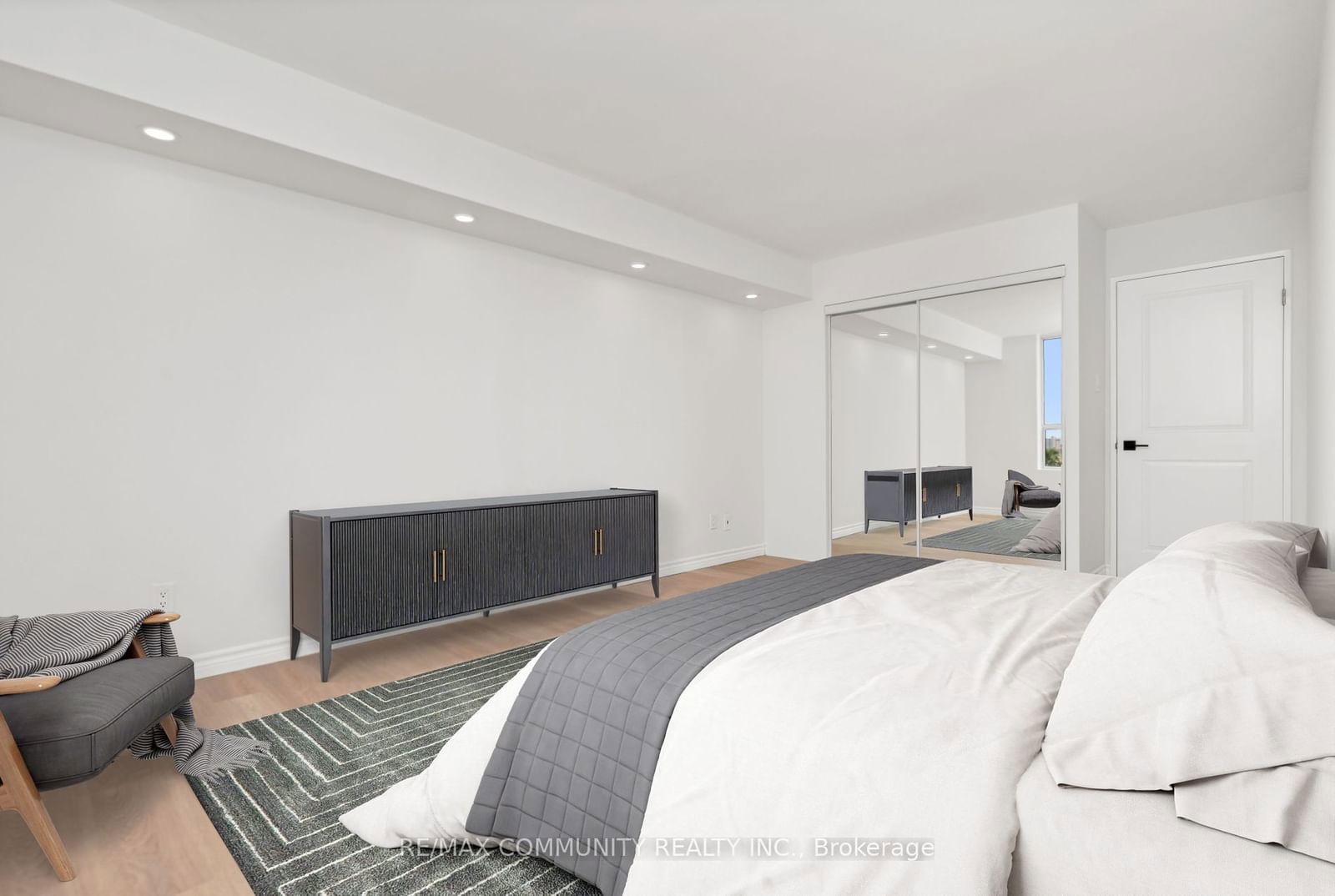 330 Mccowan Rd, unit 501 for sale - image #5