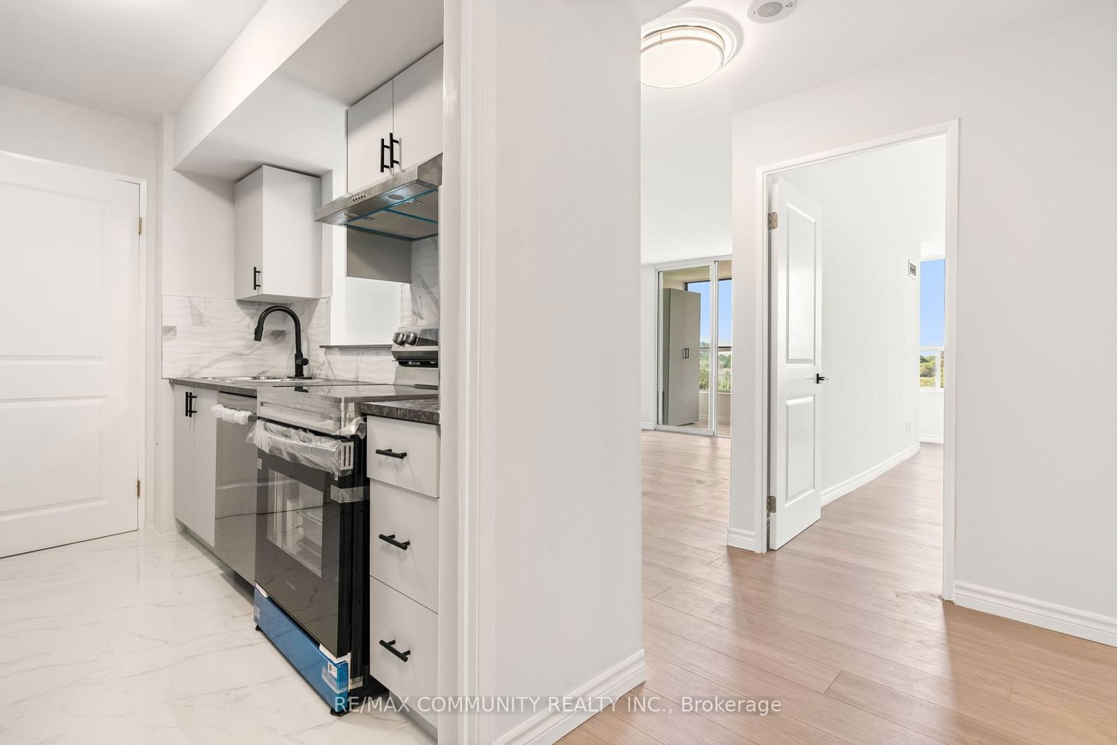 330 Mccowan Rd, unit 501 for sale - image #8