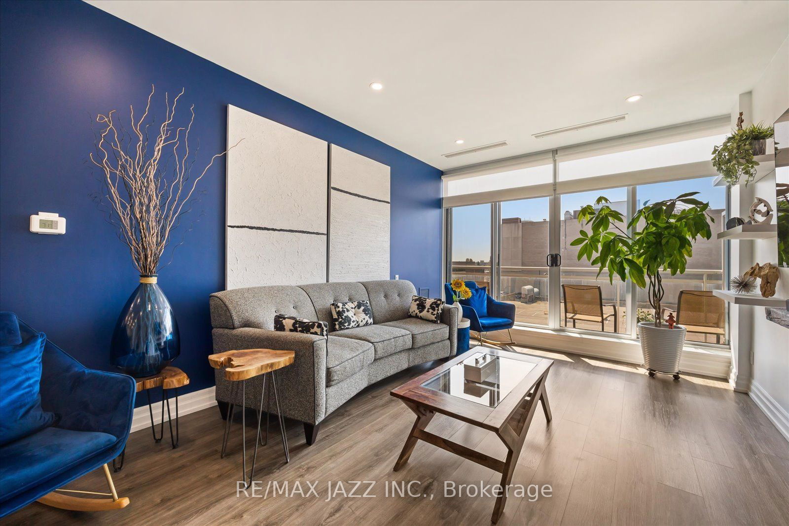 44 Bond St W, unit 608 for sale - image #16