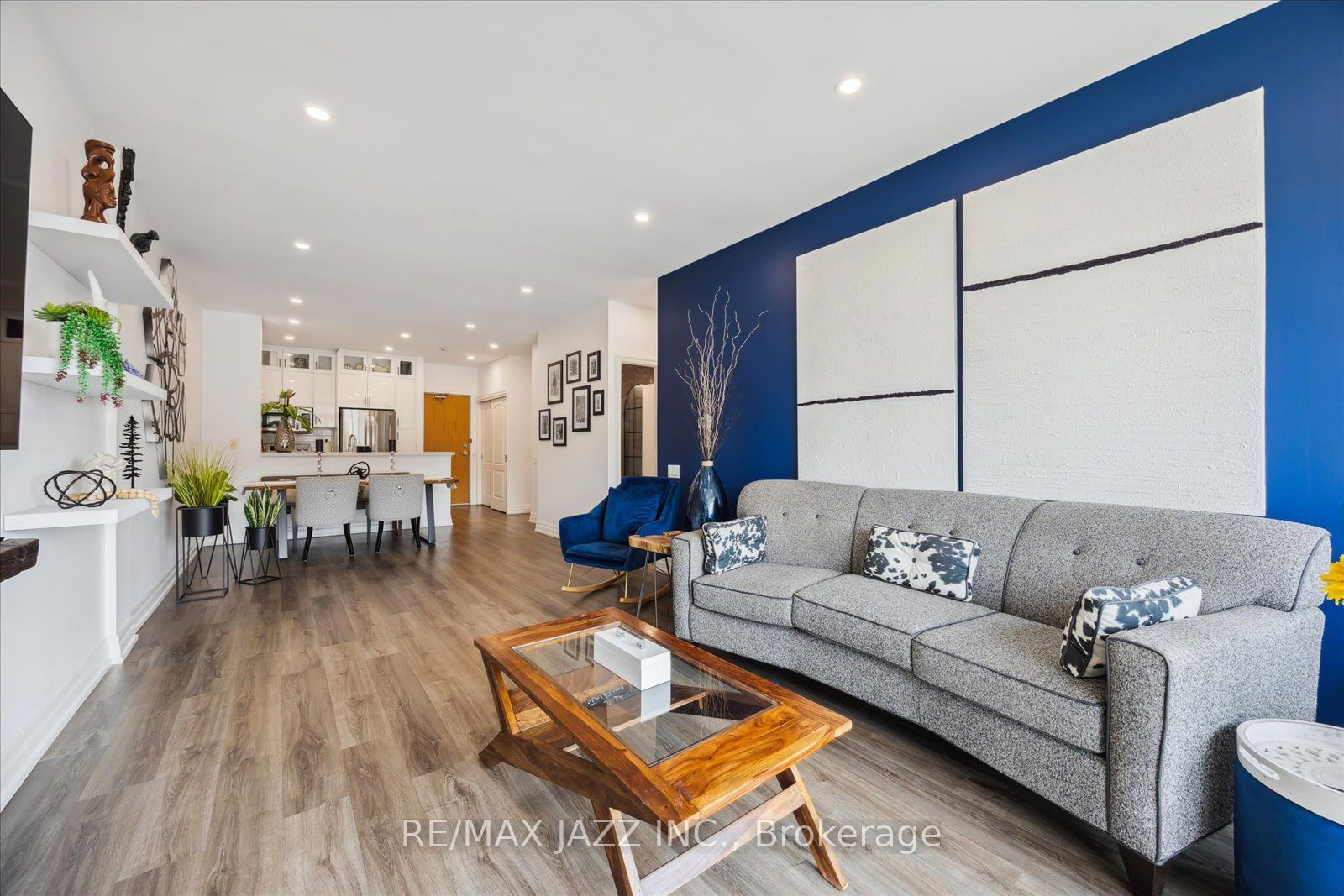 44 Bond St W, unit 608 for sale - image #20