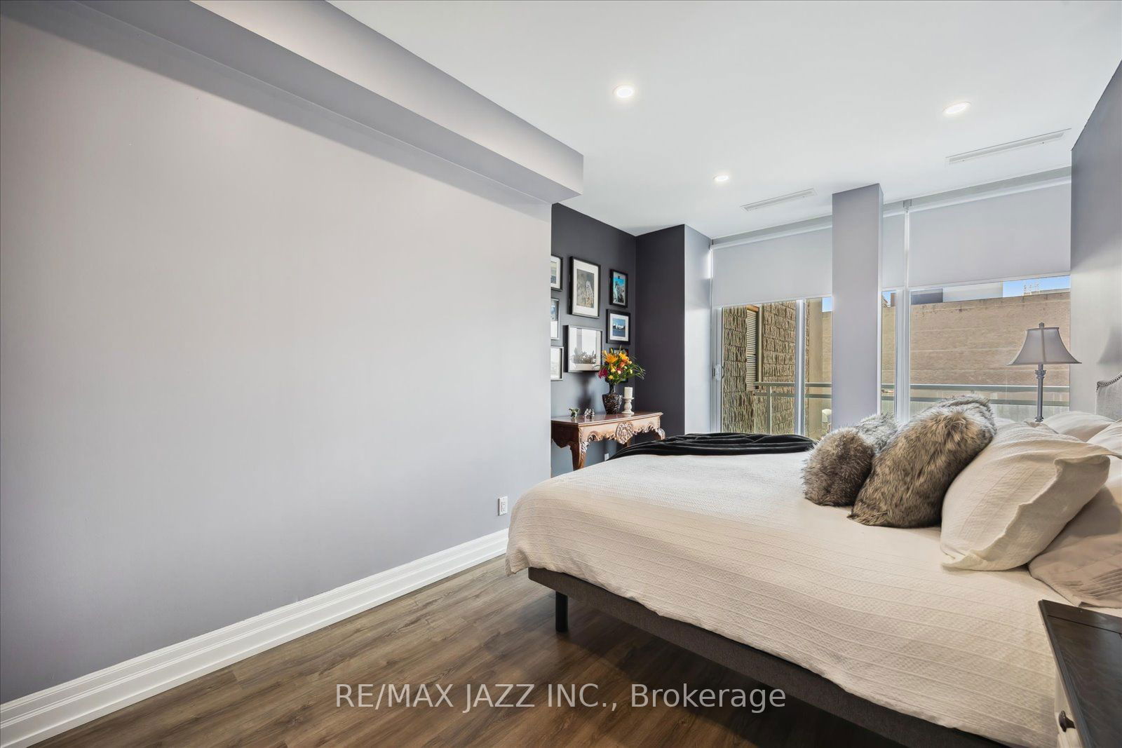 44 Bond St W, unit 608 for sale - image #26