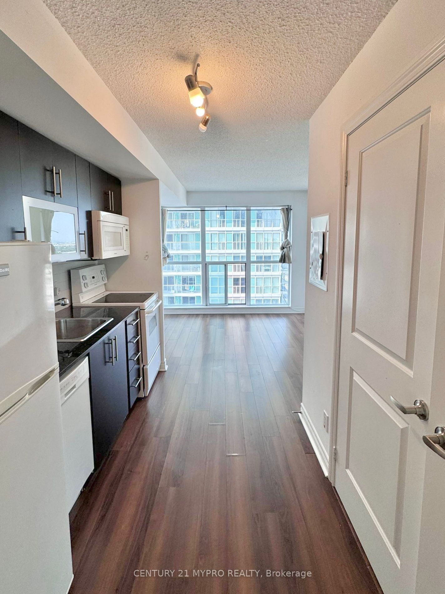 50 Town Centre Crt, unit 2007 for rent - image #1