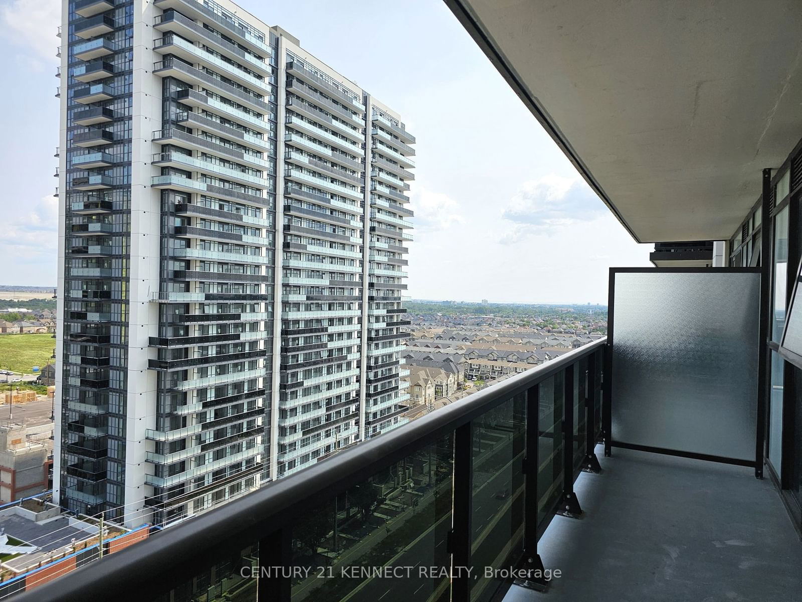 2550 Simcoe St N, unit 1508 for rent - image #29