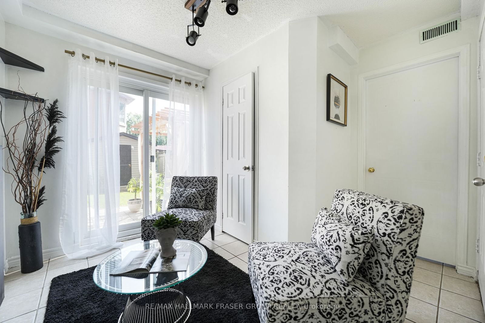 1867 Kingston Rd, unit 43 for sale - image #27