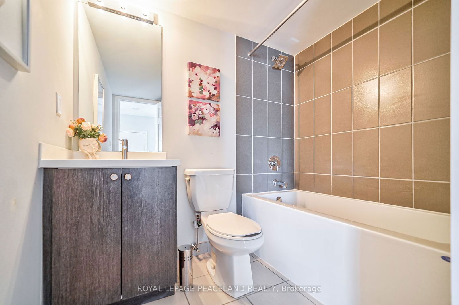 80 Orchid Place Dr E, unit 210 for sale - image #25