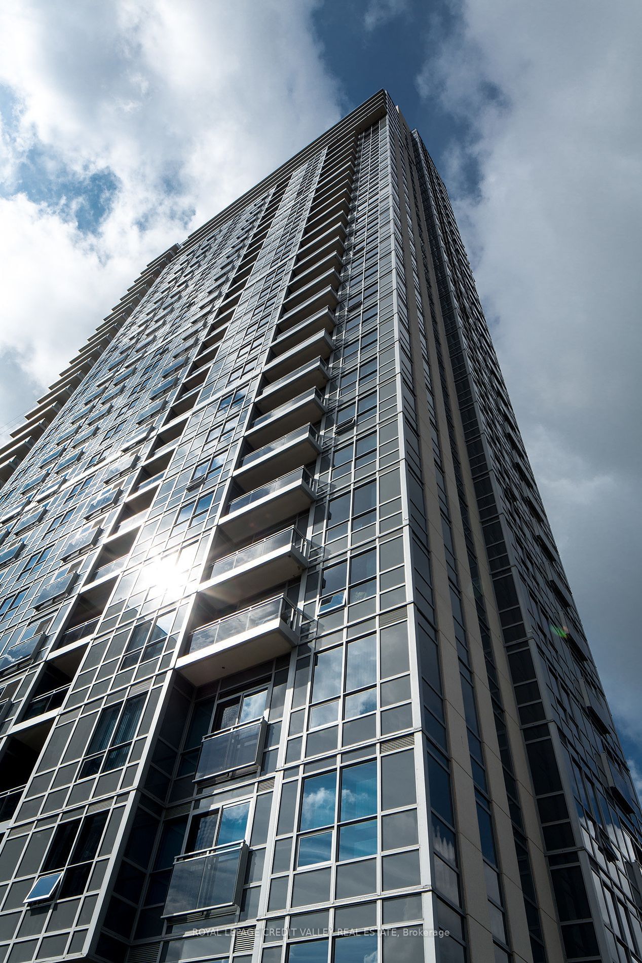 255 Village Green Sq, unit 1307 for sale - image #1