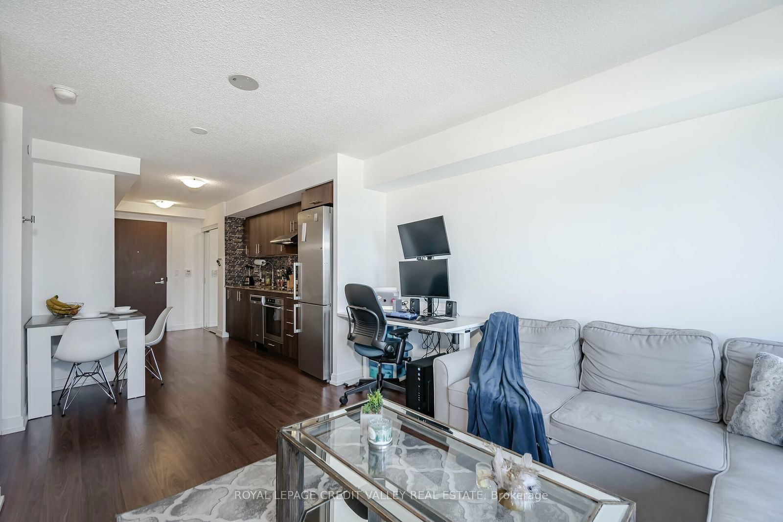 255 Village Green Sq, unit 1307 for sale - image #16