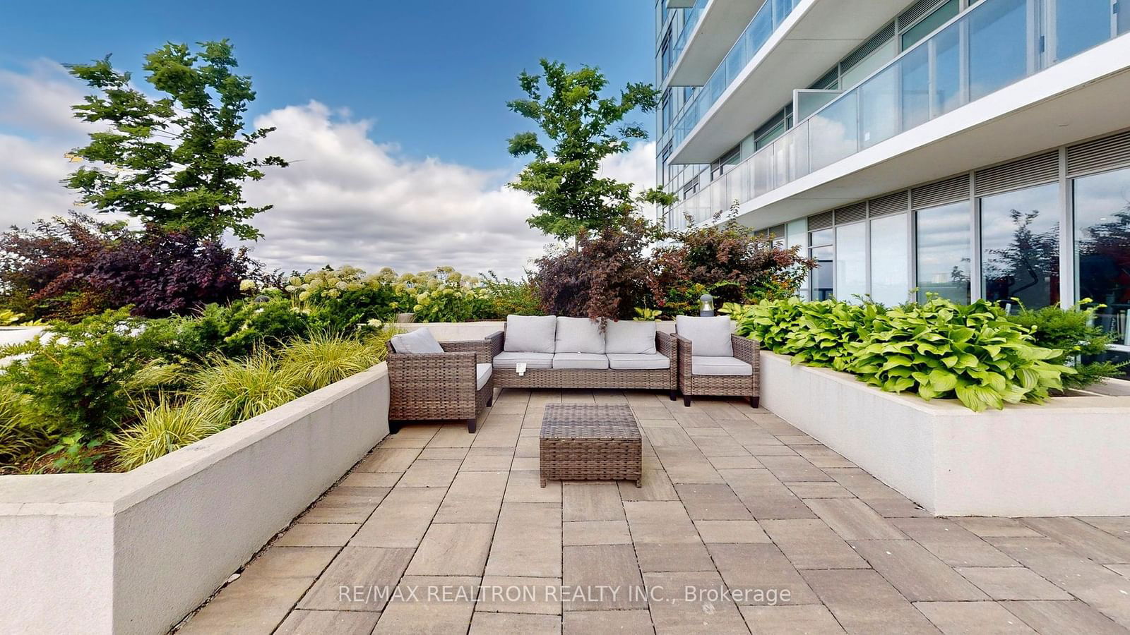 3220 Sheppard Ave E, unit 107 for sale - image #40