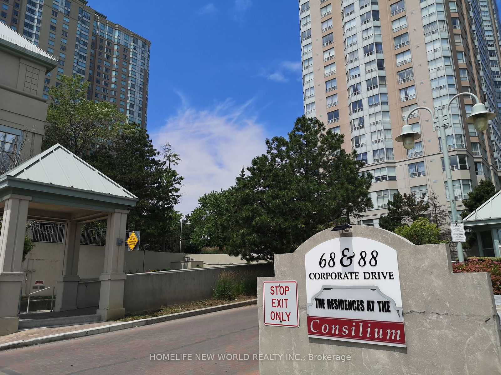 68 Corporate Dr, unit PH33 for rent - image #2