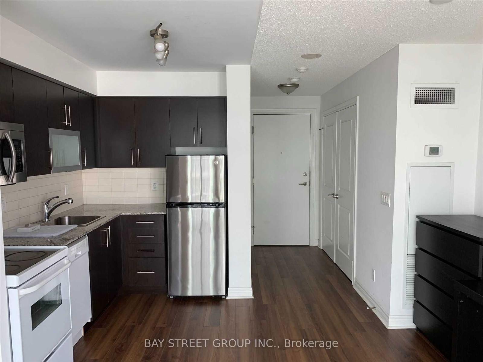 50 Town Centre Crt, unit 2405 for rent - image #8