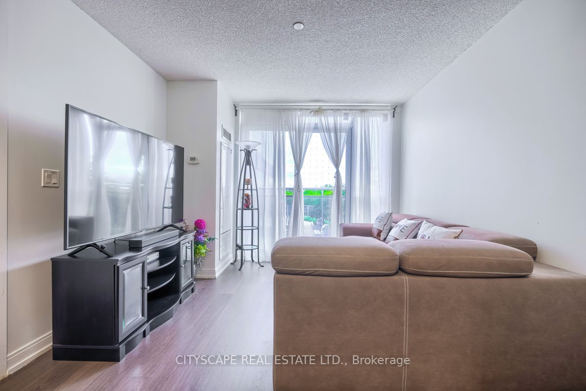 255 Village Green Sq, unit 406 for sale - image #10