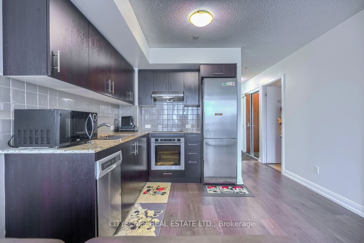 255 Village Green Sq, unit 406 for sale - image #8