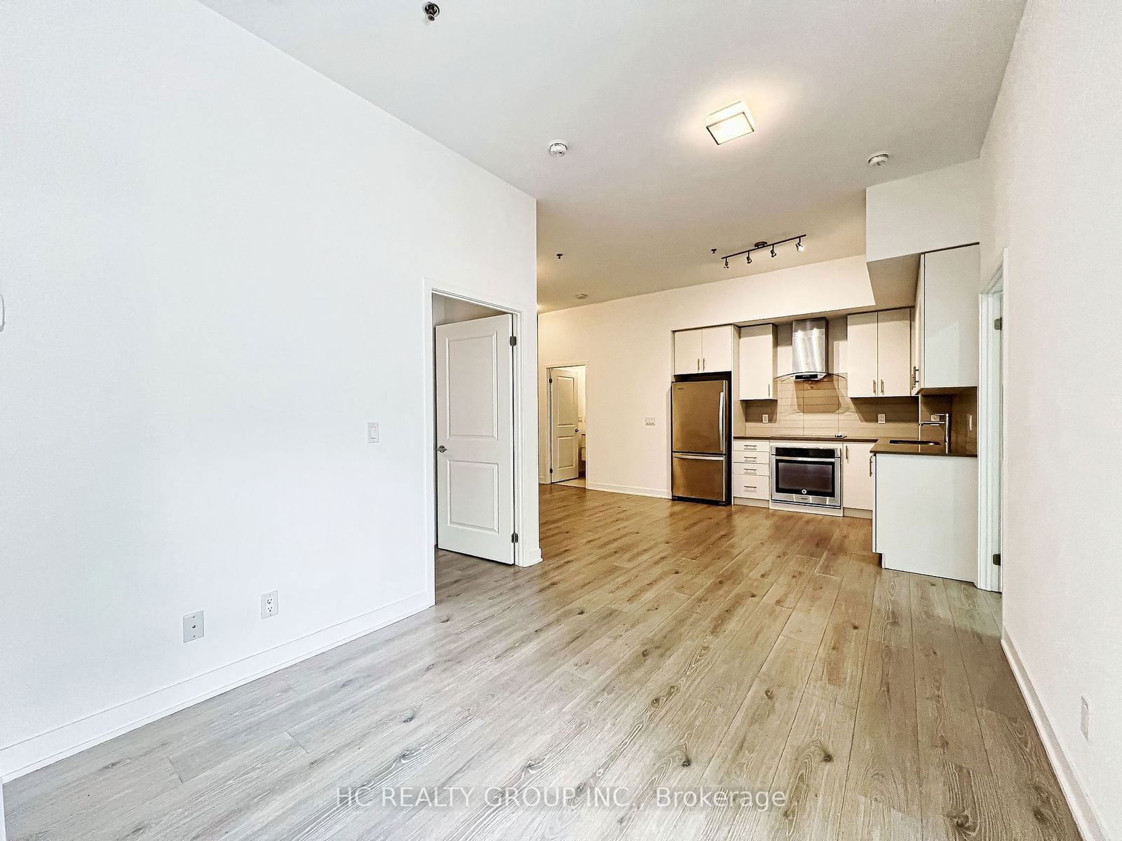 195 Bonis Ave, unit 106 for sale - image #12