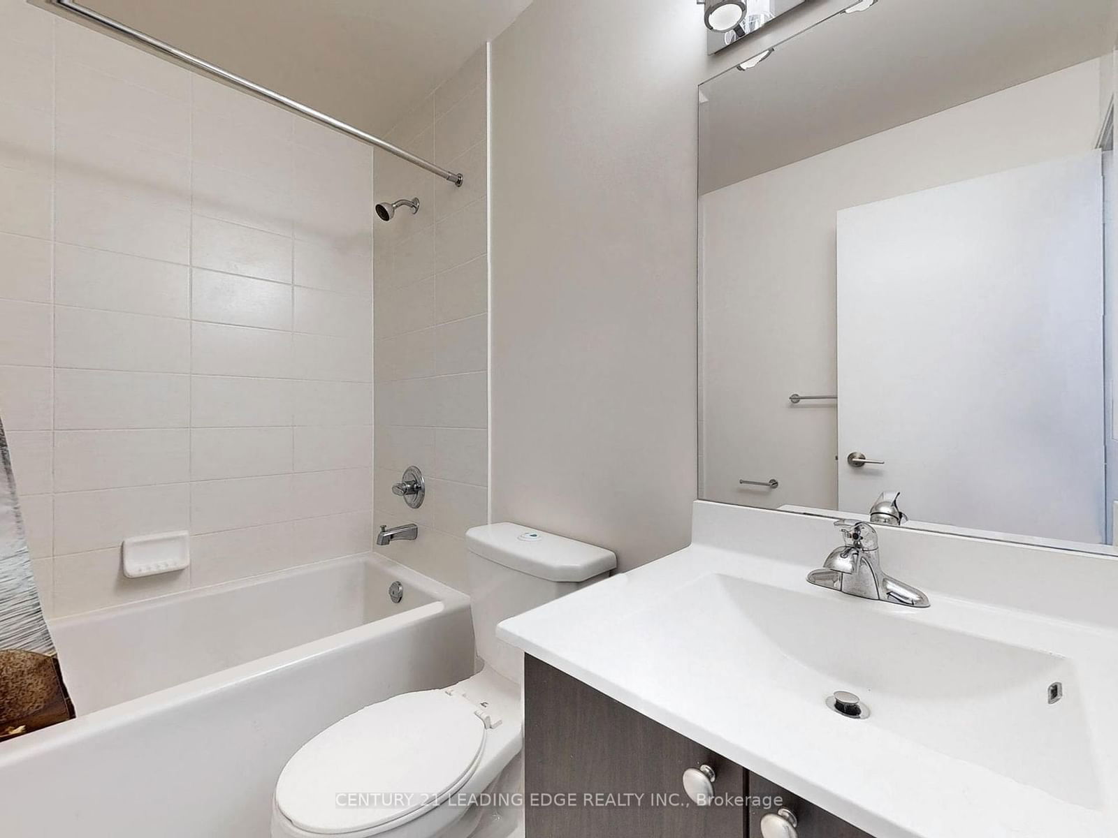 181 Village Green Sq, unit 115 for sale - image #27