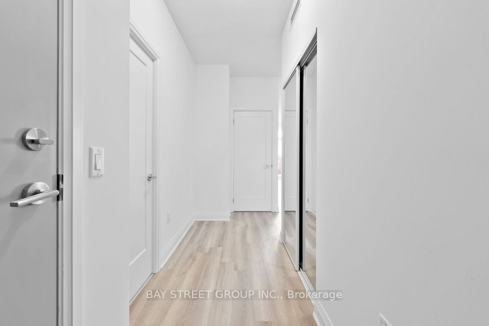 3220 Sheppard Ave E, unit 1710 for rent - image #2