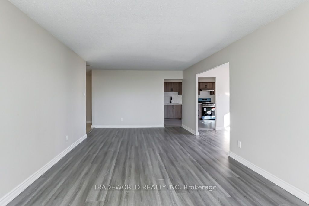 1 Reidmount Ave, unit 1003 for sale - image #10