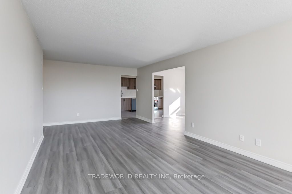 1 Reidmount Ave, unit 1003 for sale - image #11