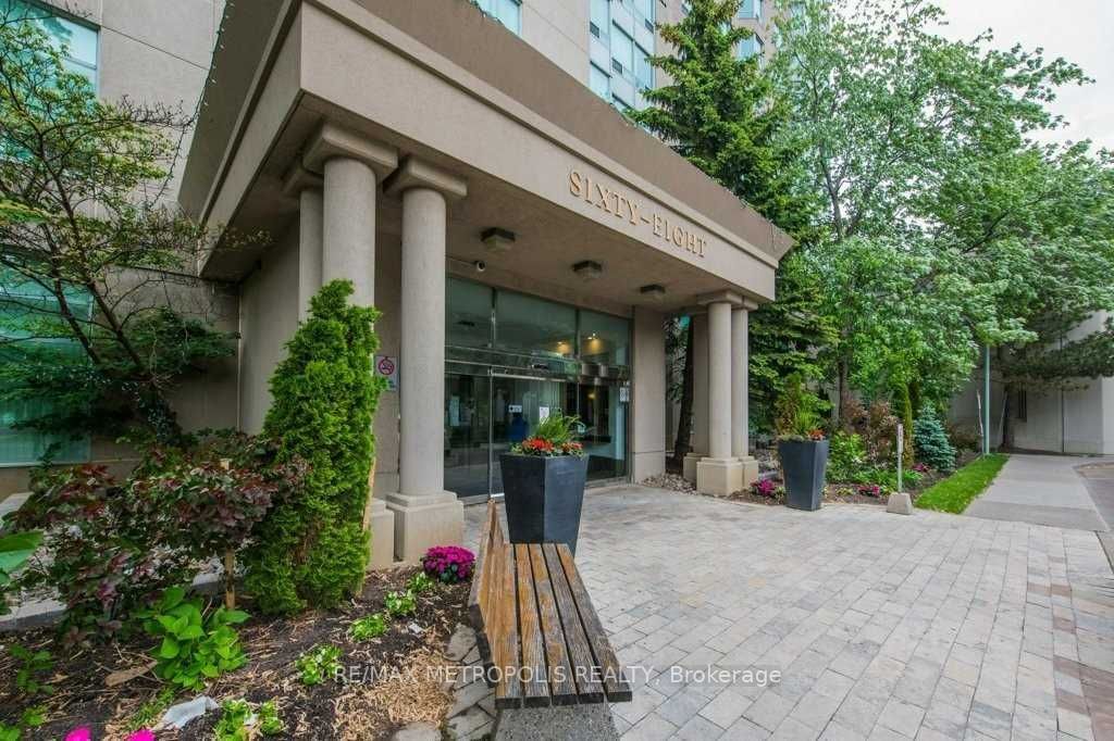 68 Corporate Dr, unit 623 for sale - image #2