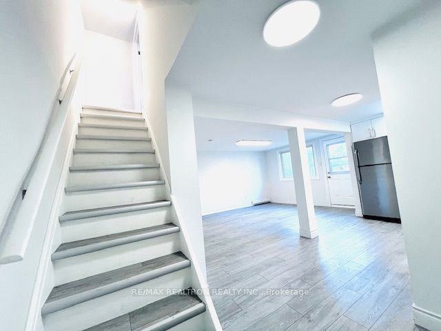 1010 Glen St, unit 90 for sale - image #21