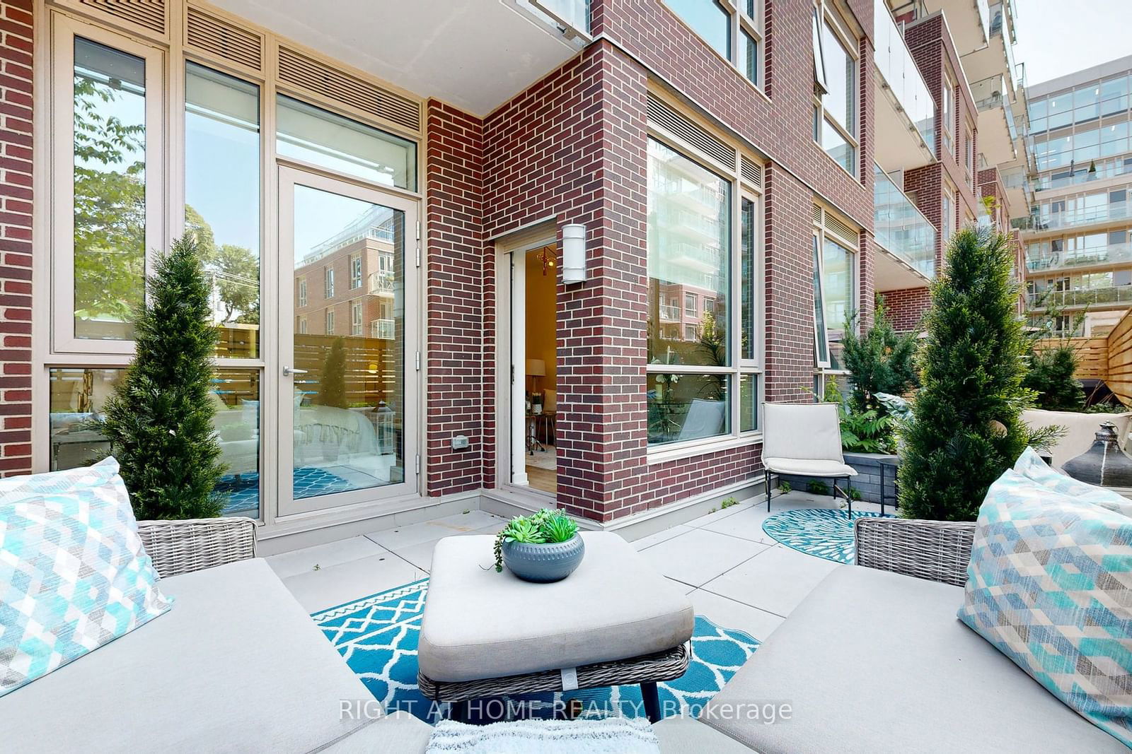 150 Logan Ave, unit 123 for sale - image #27