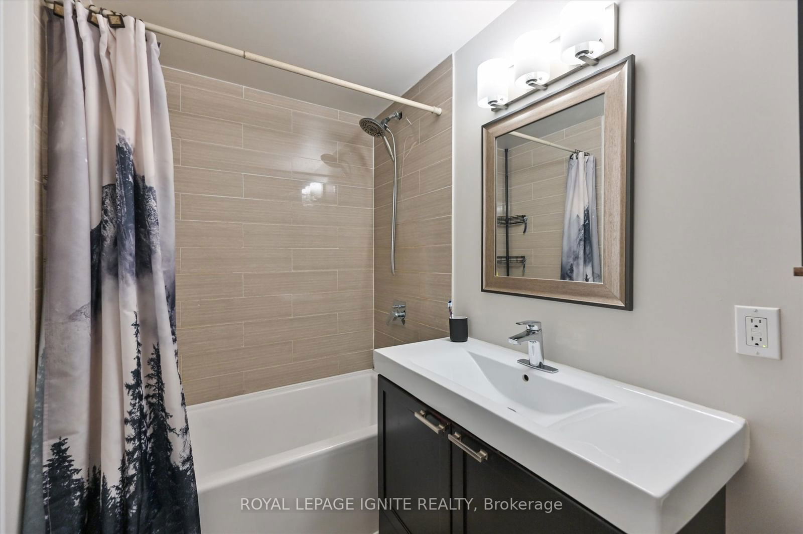 1328 Birchmount Rd, unit 1606 for sale - image #23