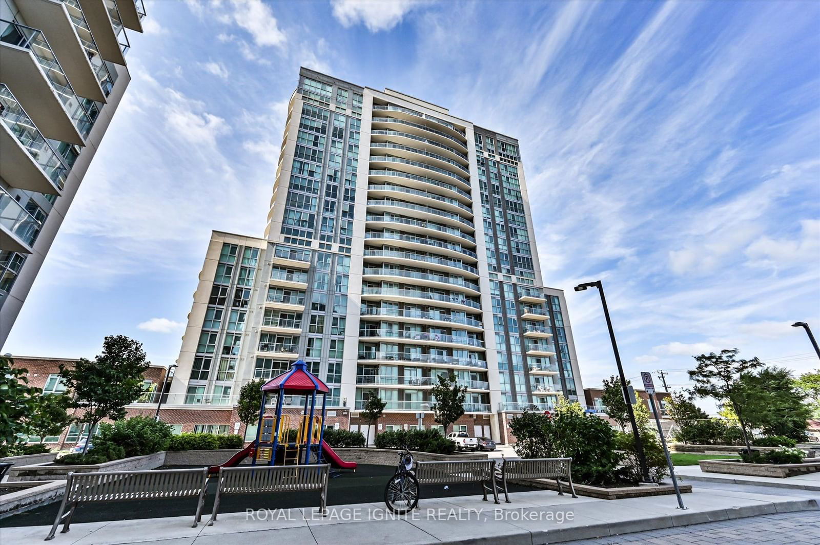 1328 Birchmount Rd, unit 1606 for sale - image #3