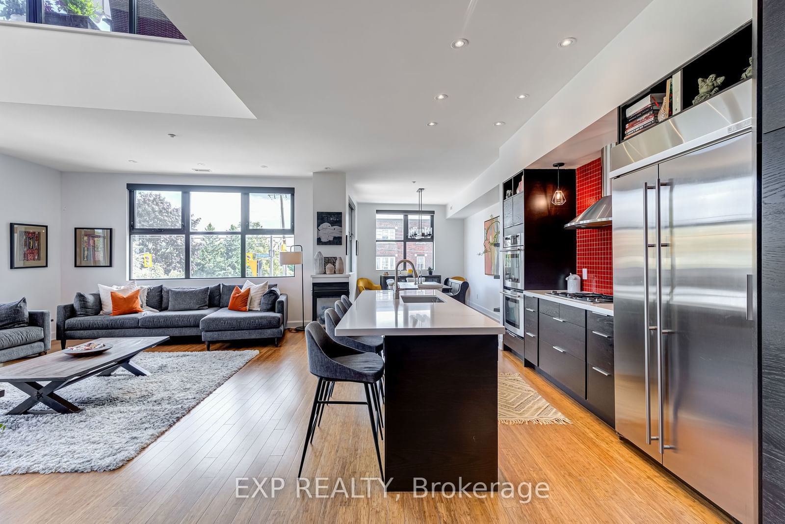 160 Fallingbrook Rd, unit 212 for sale - image #7